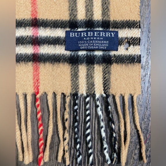 BURBERRY Nova Check Cashmere Fringe Scarf - Picture 3 of 5